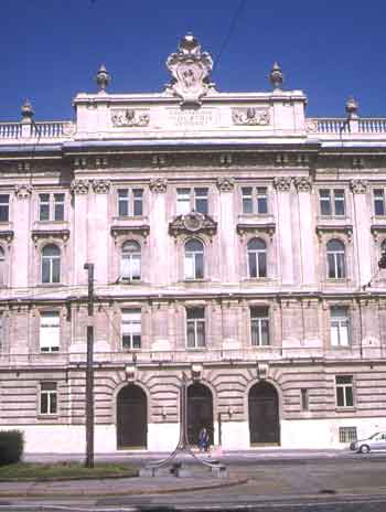 No.4 Schwarzenbergplatz front